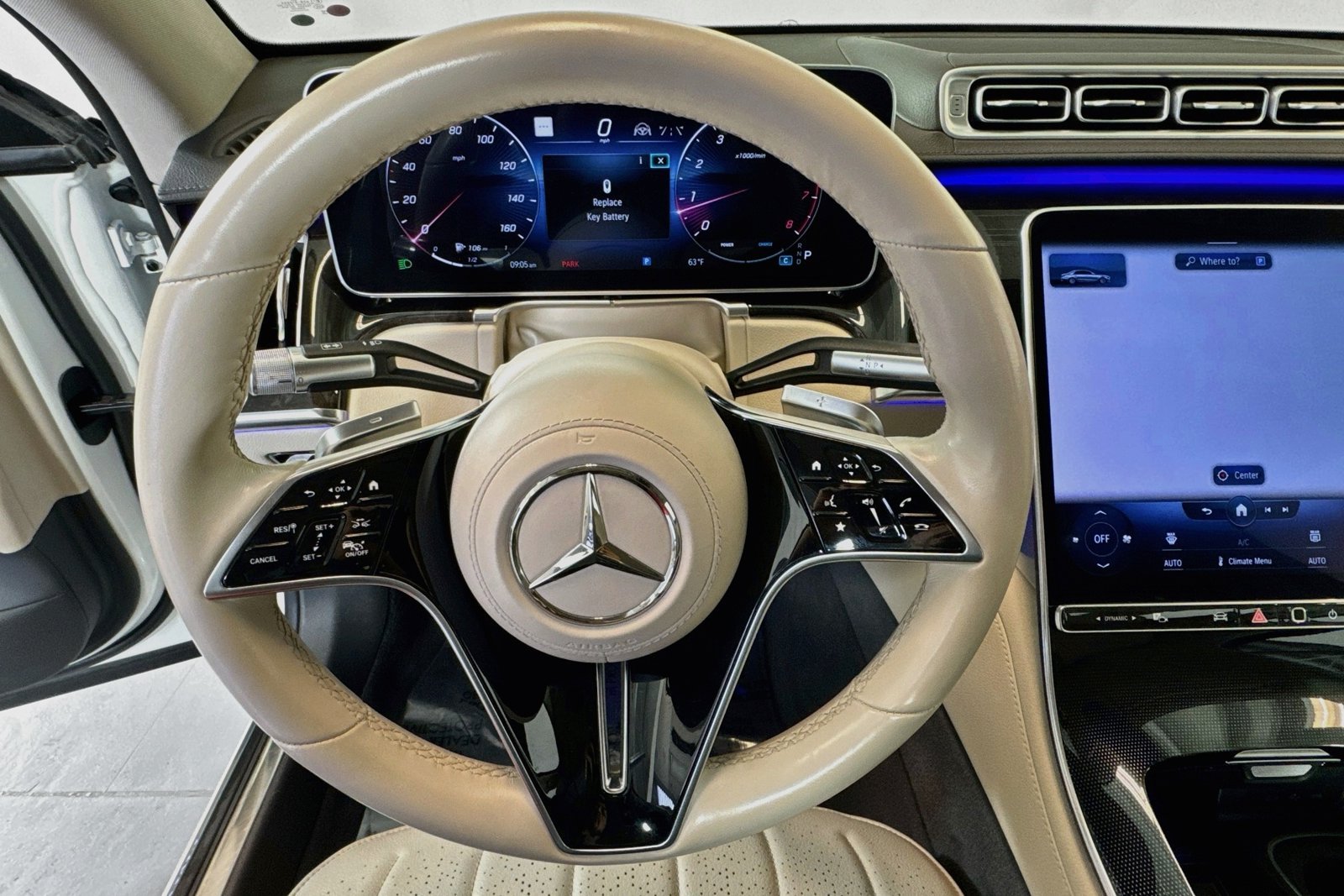 Used 2023 Manufaktur Diamond White Mercedes-Benz S 500 image 11