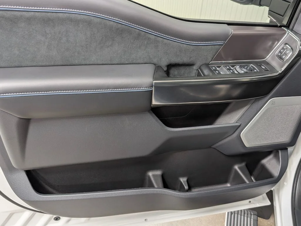 New 2026 Star White Metallic Tri-Coat Ford F-450® Platinum® image 14