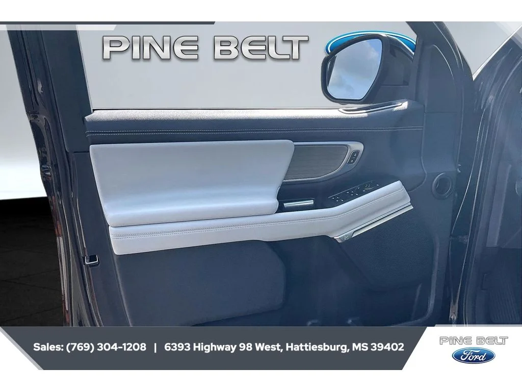 Used 2025 Agate Black Metallic Ford Platinum image 17