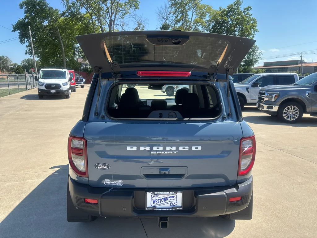 New 2026 Azure Gray Metallic Tri-Coat Ford Outer Banks® image 12