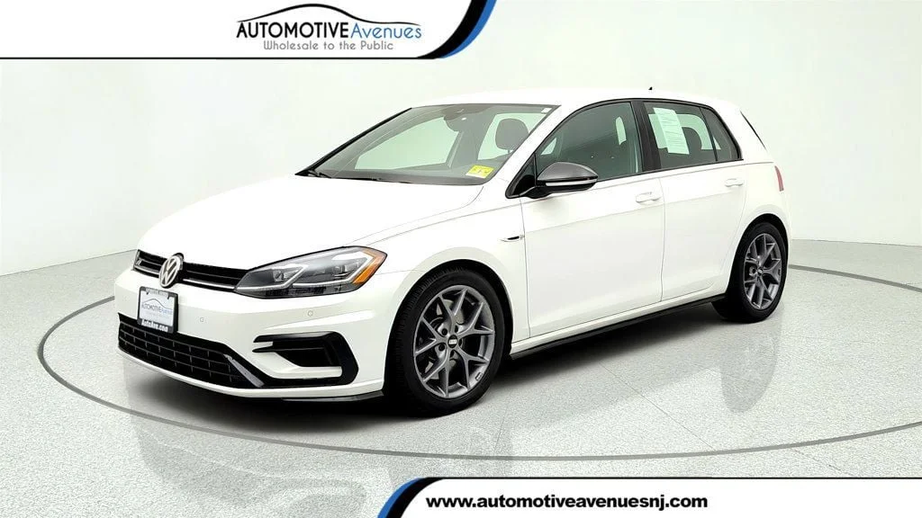 2019 Volkswagen Golf R w/DCC & Navigation 4-door DSG's photo