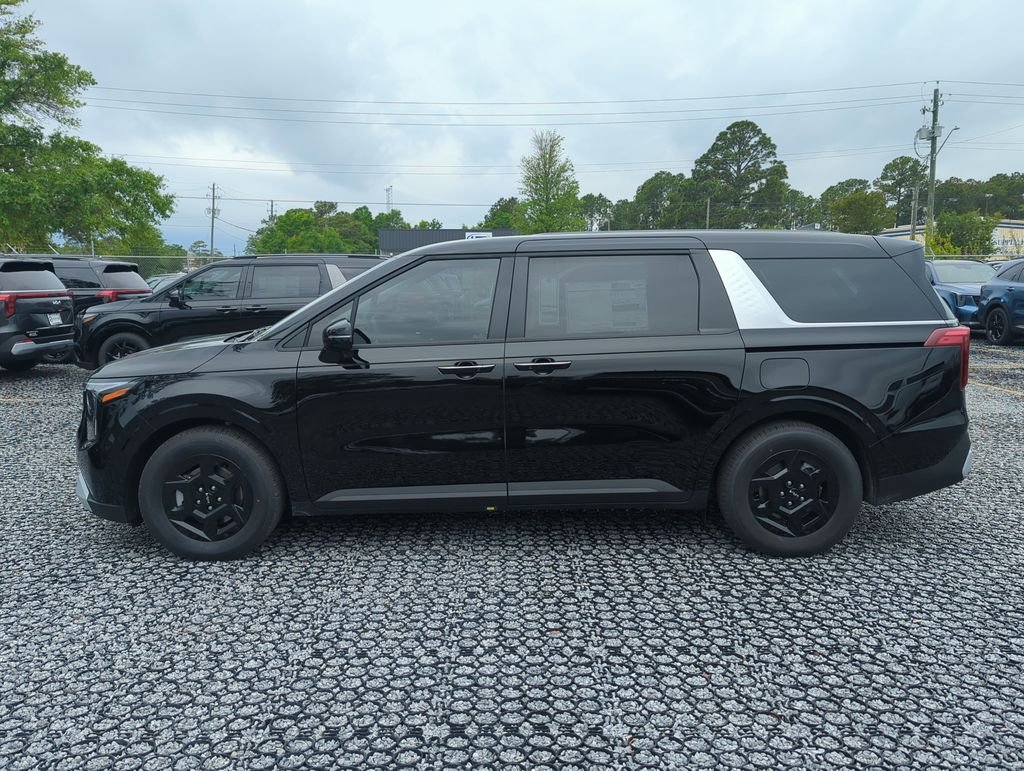 New 2026 Aurora Black Pearl Kia LXS image 4