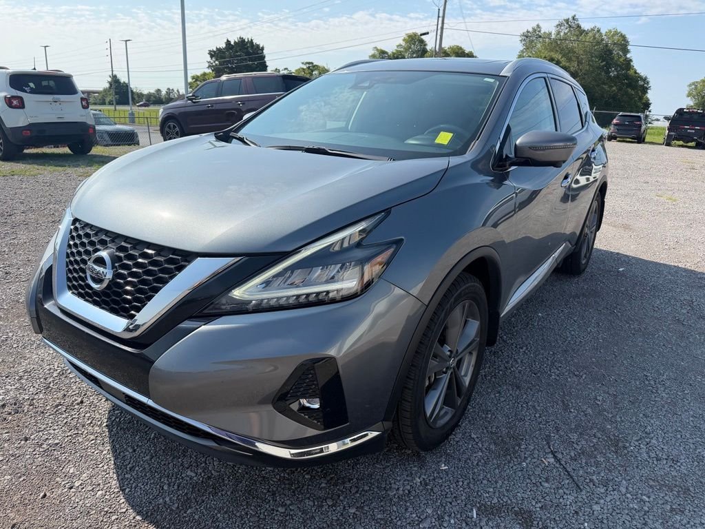 Used 2020 Gray Nissan Platinum image 23