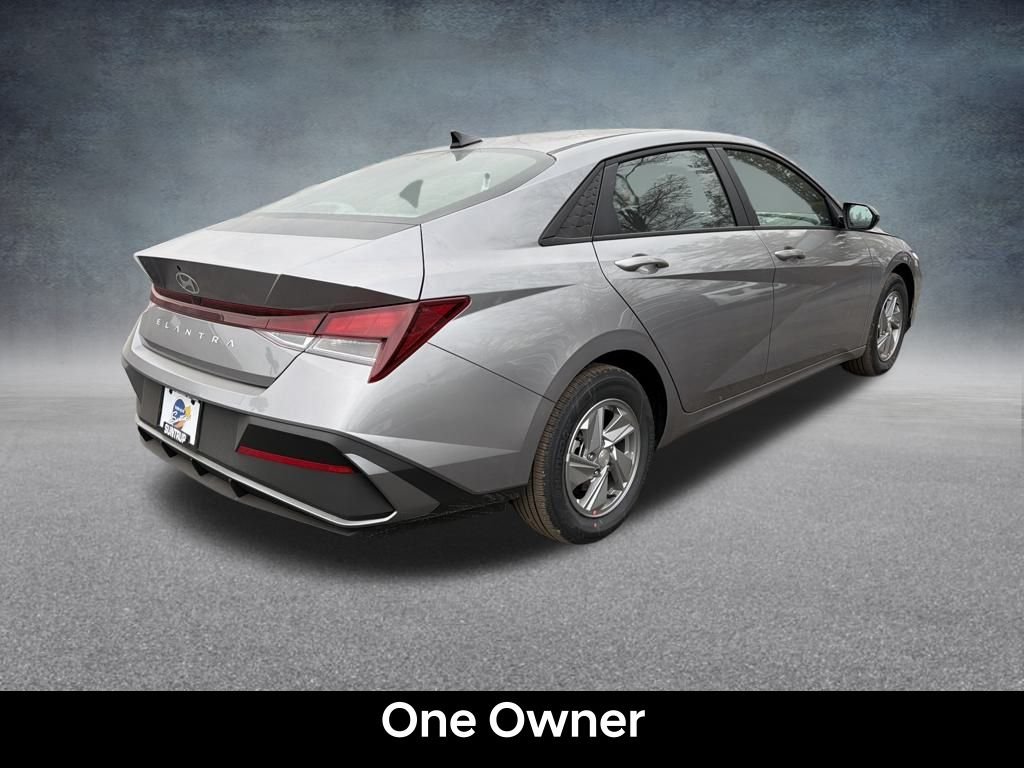 Certified Used 2026 Fluid Metal Hyundai SE image 6