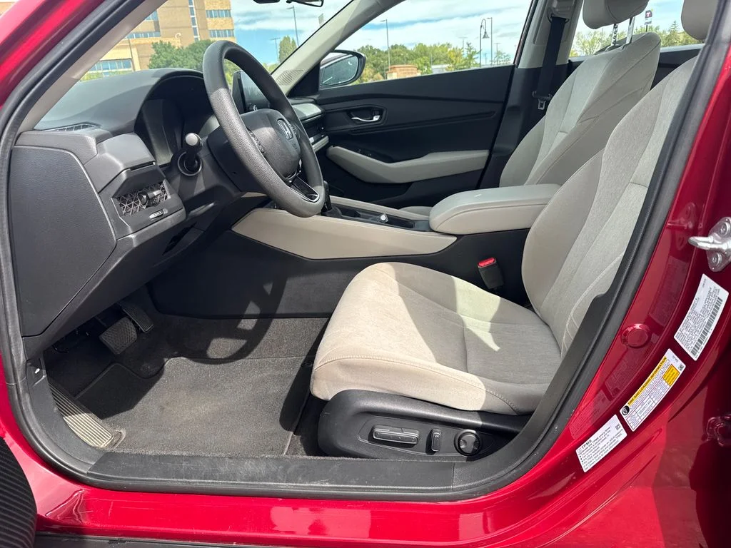 Used 2024 Red Honda EX image 9
