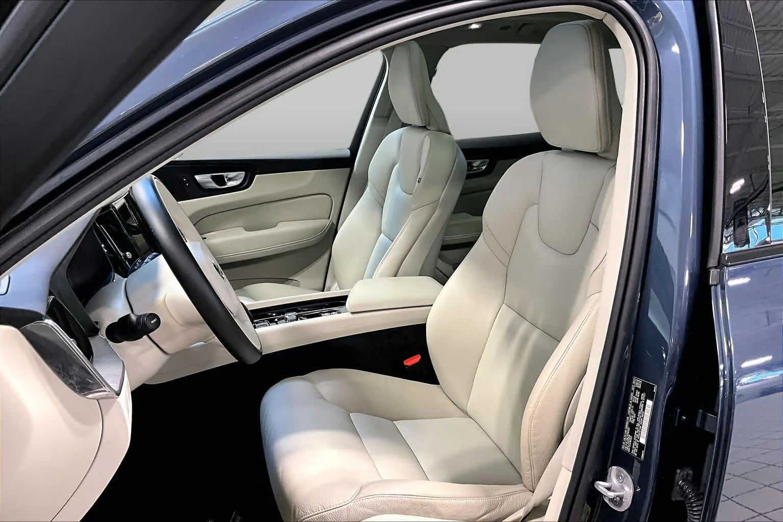 Certified Used 2024 Denim Blue Volvo Plus image 9