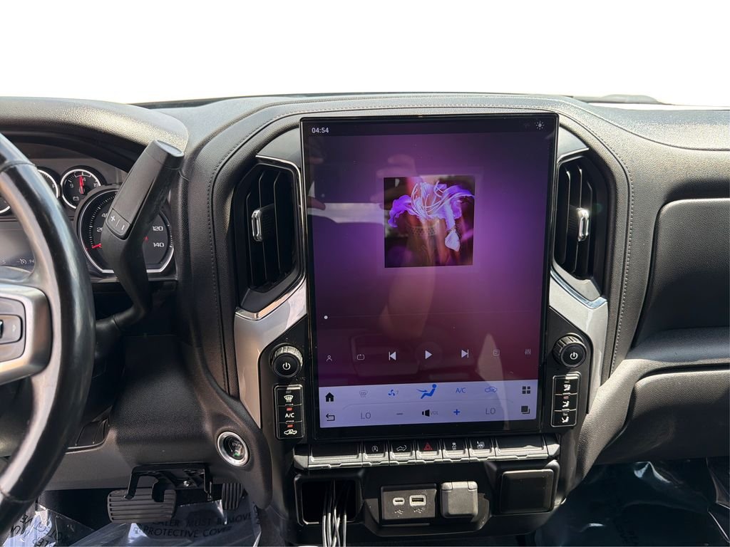 Used 2020 Shadow Gray Metallic Chevrolet LT image 14