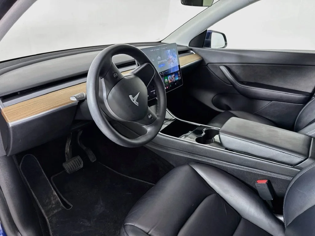 Used 2021 Deep Blue Metallic Tesla Long Range image 10