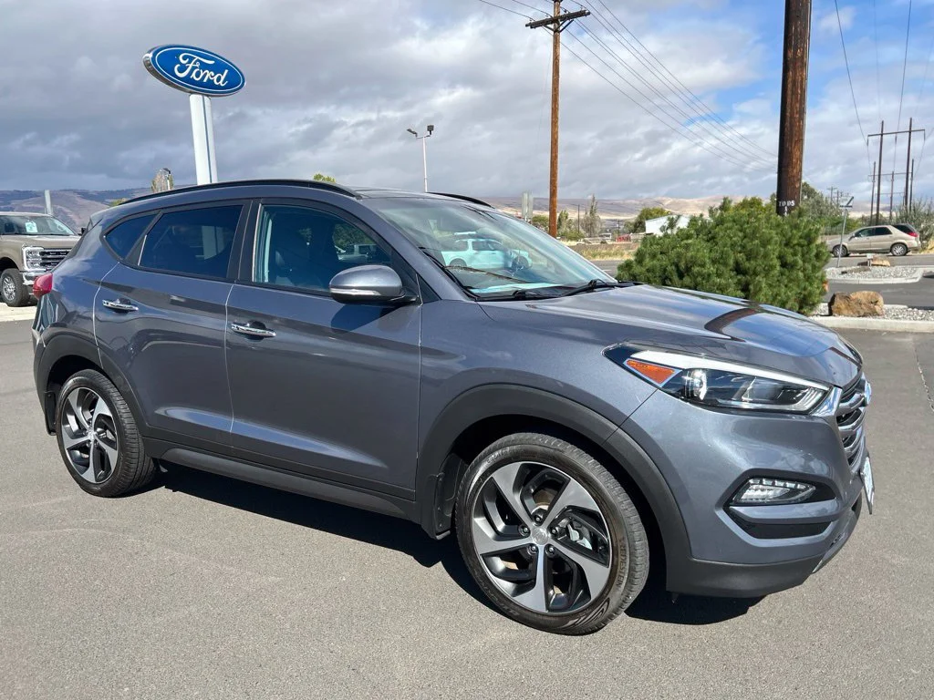 Used 2016 Hyundai Tucson Limited with VIN KM8J33A2XGU160639 for sale in The Dalles, OR
