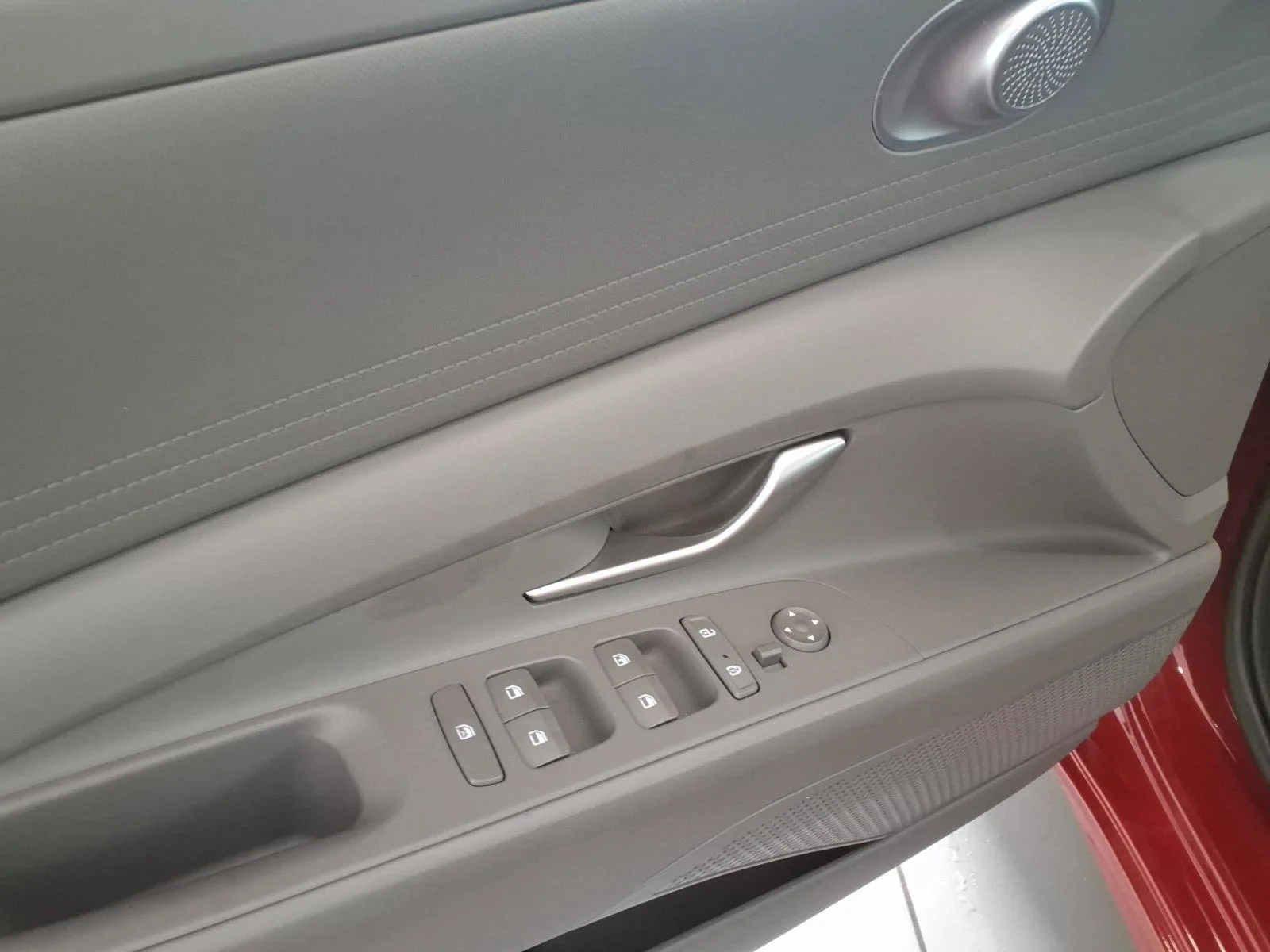 Used 2023 Scarlet Red Pearl Hyundai SE image 12
