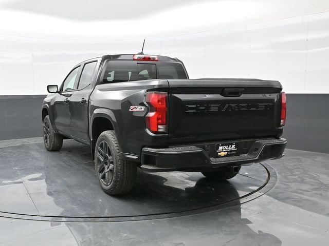 View vehicle photo 5