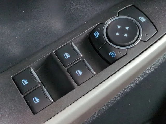 Used 2023 Gray Ford XLT image 23