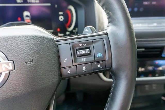 Used 2025 Blue Nissan Platinum image 26