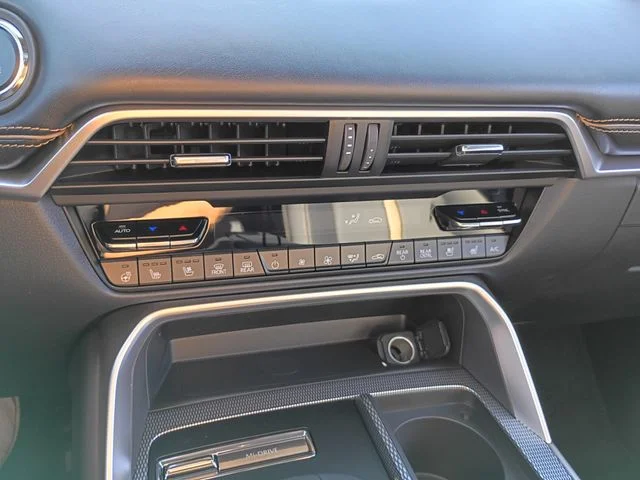 2026 Mazda CX-70 Premium Package - Photo 30