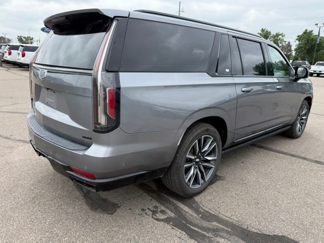 Used 2021 Gray Cadillac Sport image 10