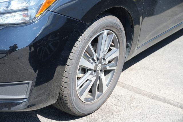 Used 2025 Black Nissan 1.6 SV image 8