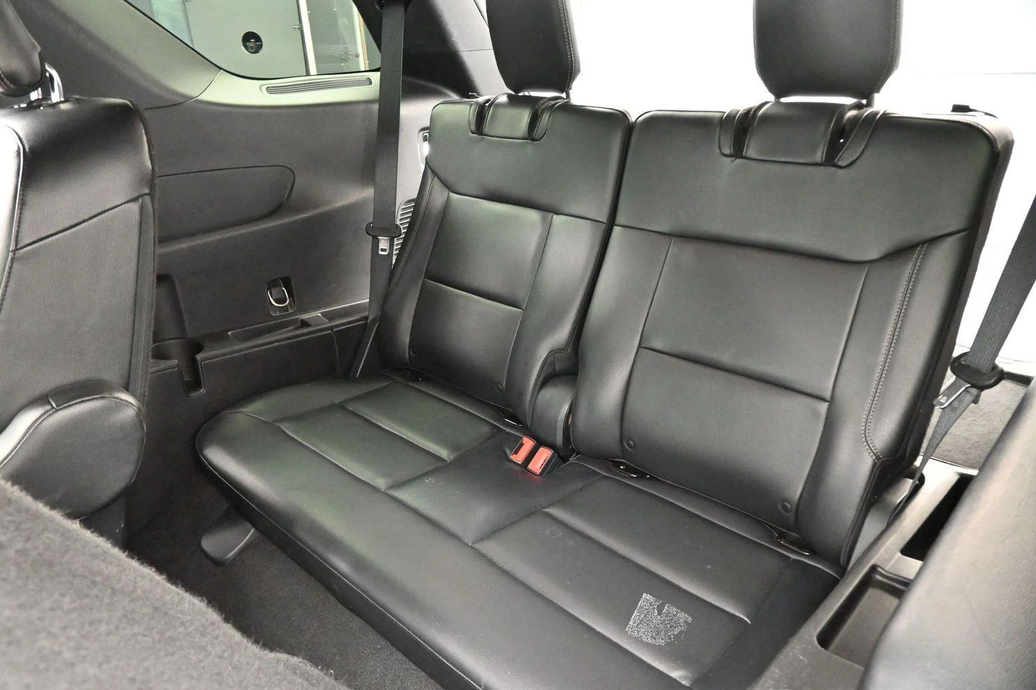 Used 2020 Magnetic Ford Limited image 32