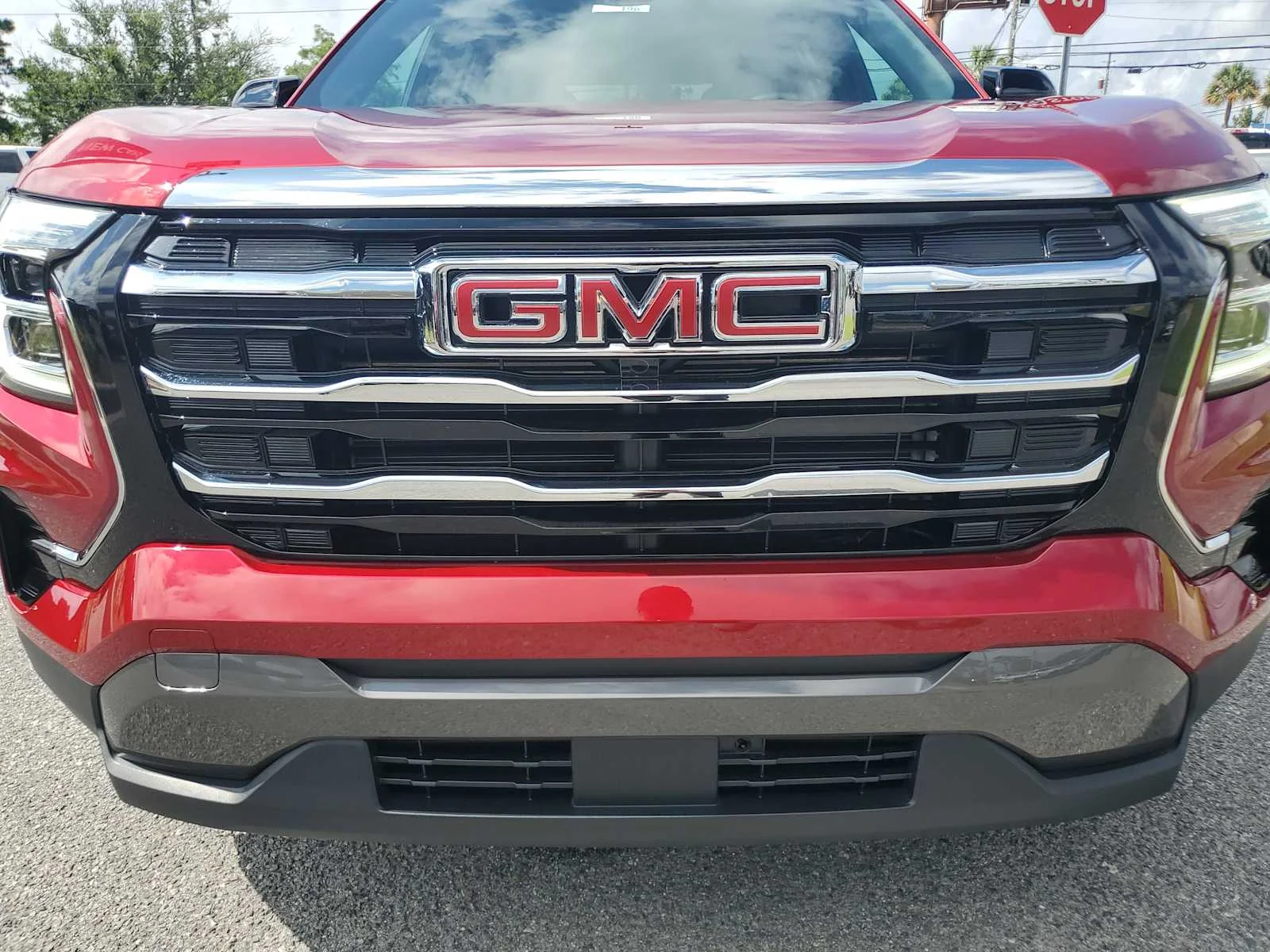 New 2026 Volcanic Red Tintcoat GMC Elevation image 27