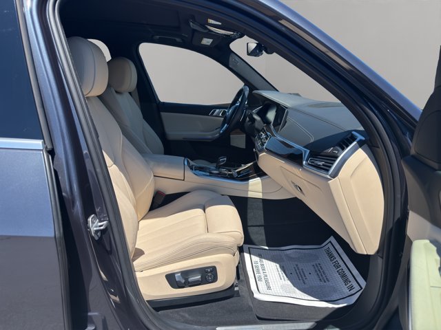 Used 2020 Arctic Gray Metallic BMW xDrive40i image 19