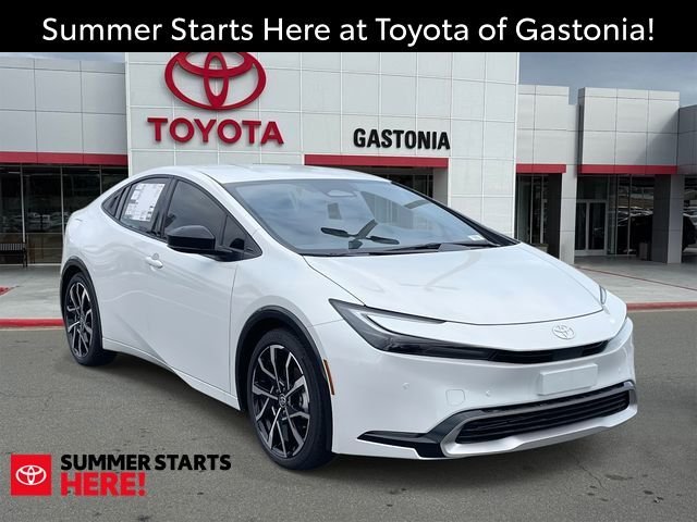 2026 Toyota Prius XSE's photo