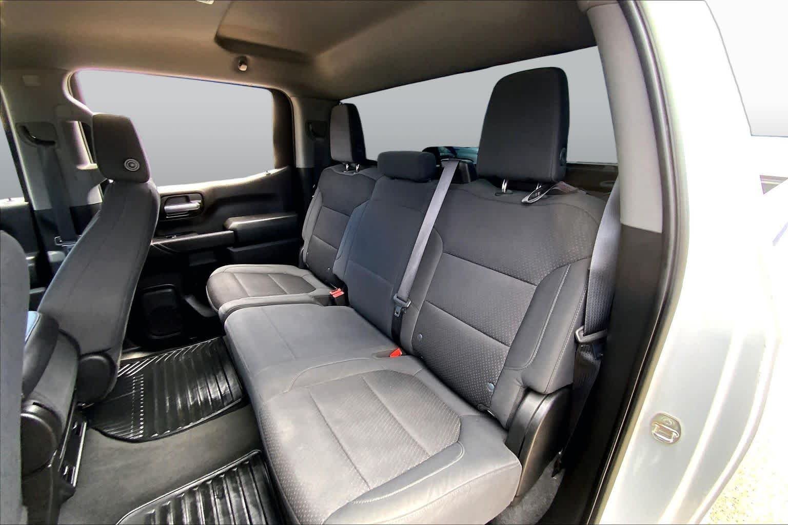 Used 2020 Summit White Chevrolet Custom image 19