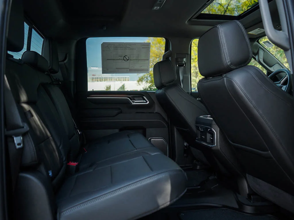 2026 GMC Sierra 3500HD Denali - Photo 11