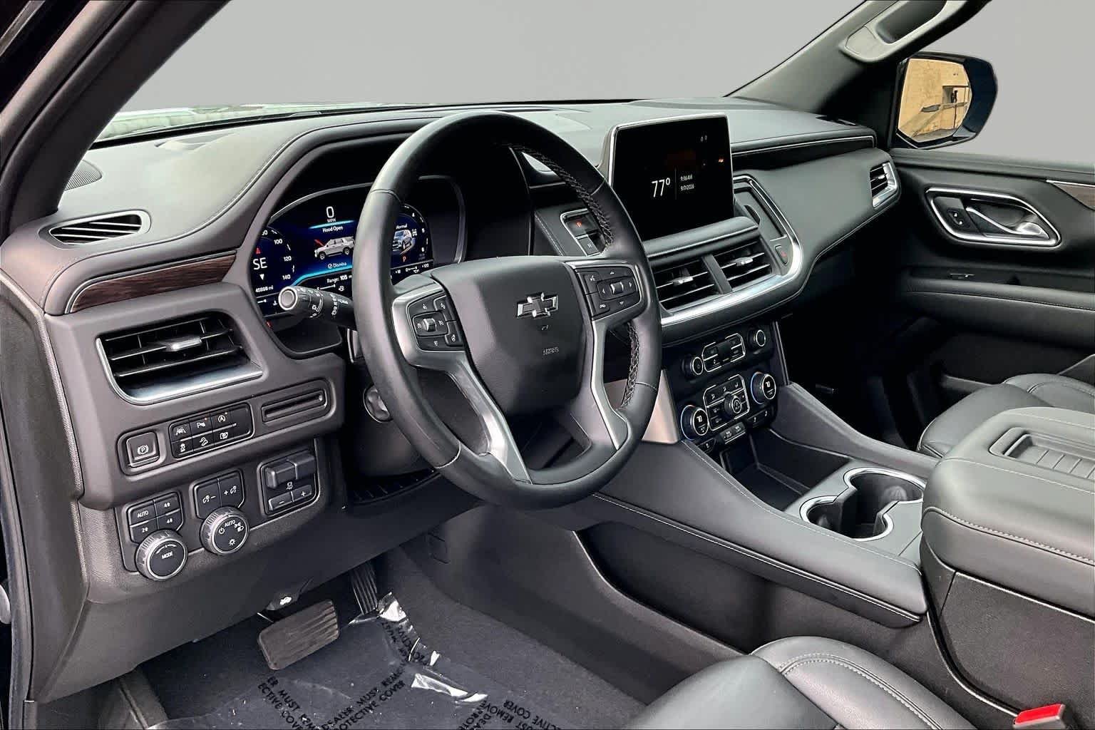 Used 2023 Black Chevrolet Z71 image 35
