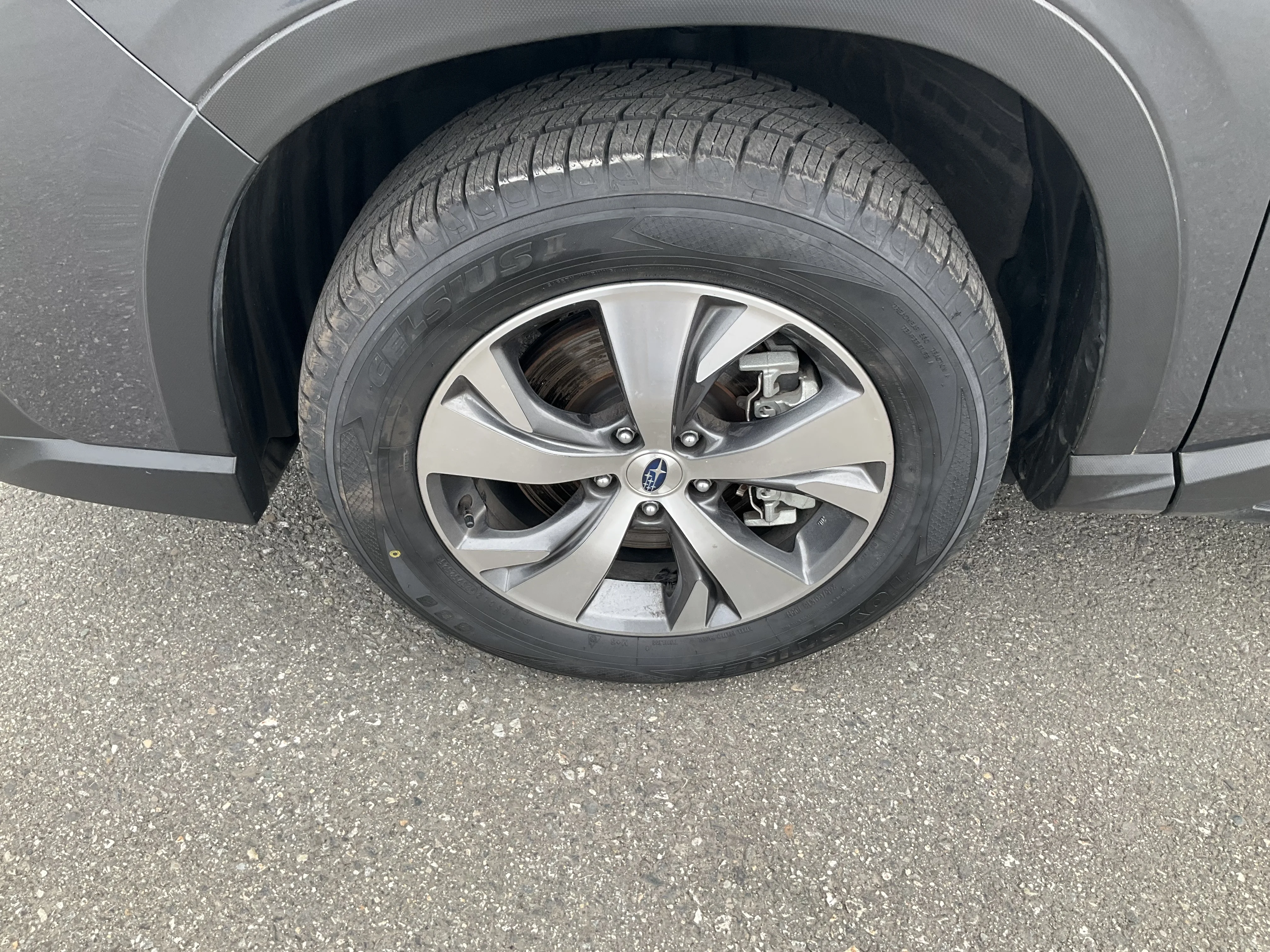 Used 2025 Magnetite Gray Metallic Subaru Premium image 6