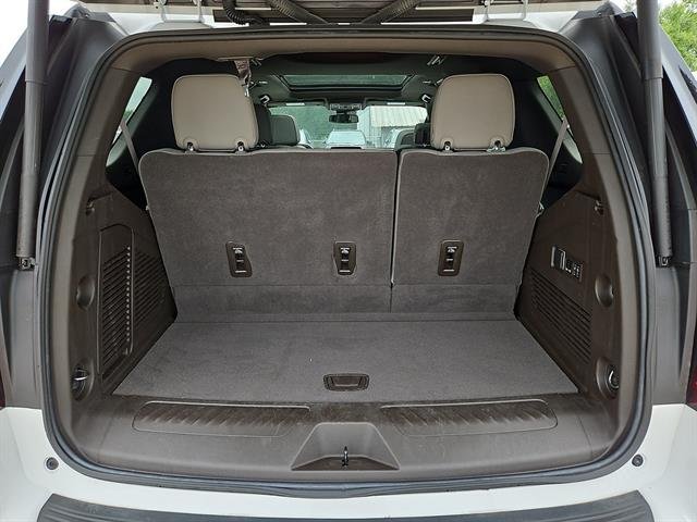 Used 2023 Summit White GMC SLT image 17