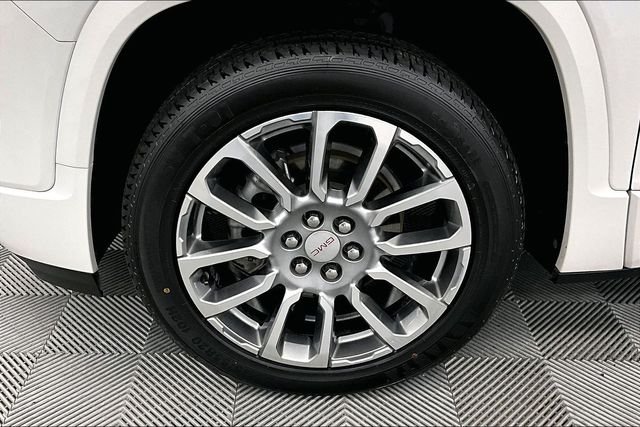 2023 GMC Acadia Denali - Photo 10