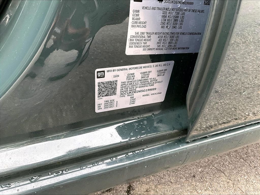 Used 2025 Gray Chevrolet LT image 34