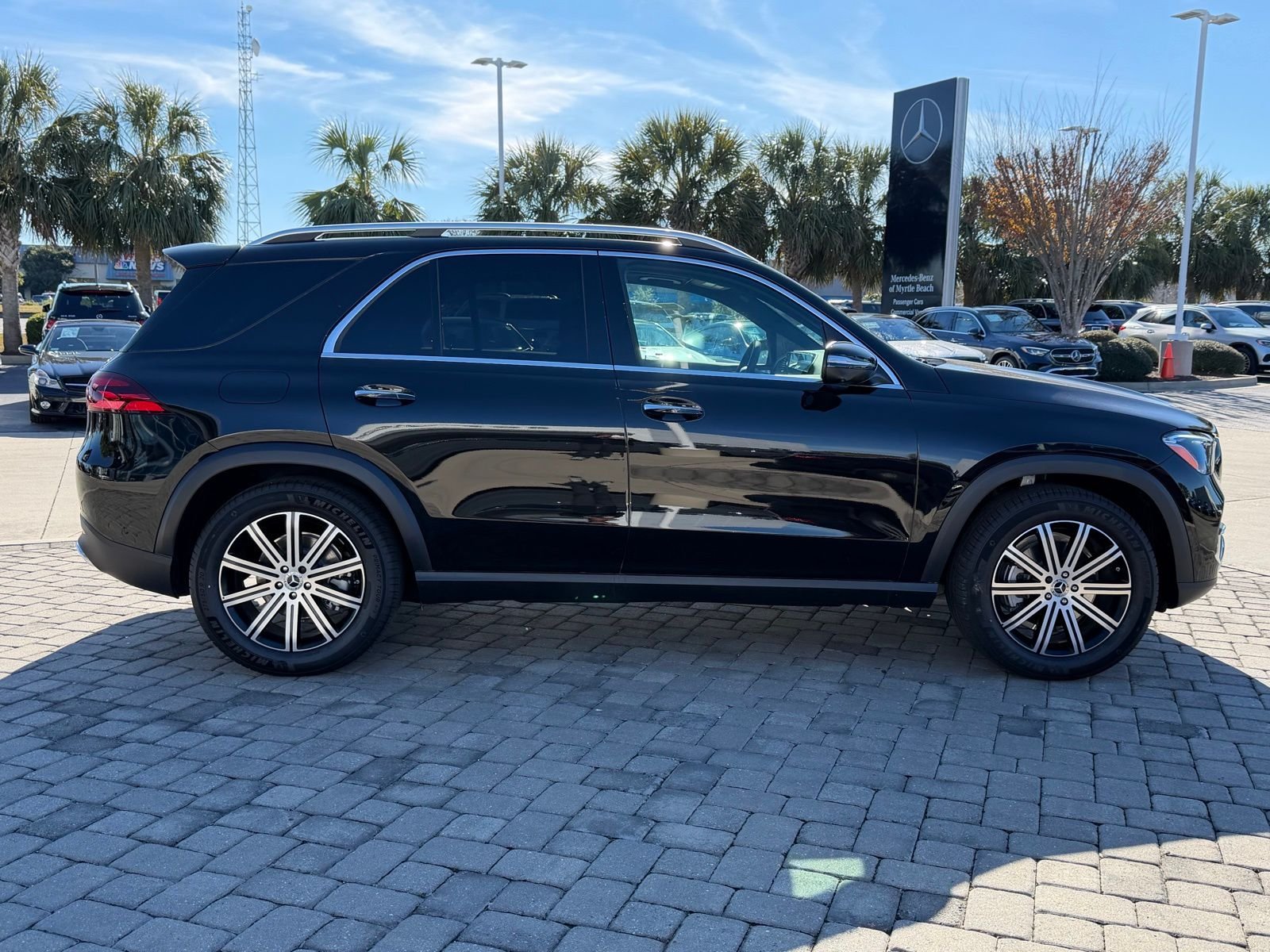 New 2026 Obsidian Black Metallic Mercedes-Benz GLE 350 image 8