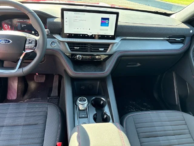 2026 Ford Explorer ST-Line - Photo 15