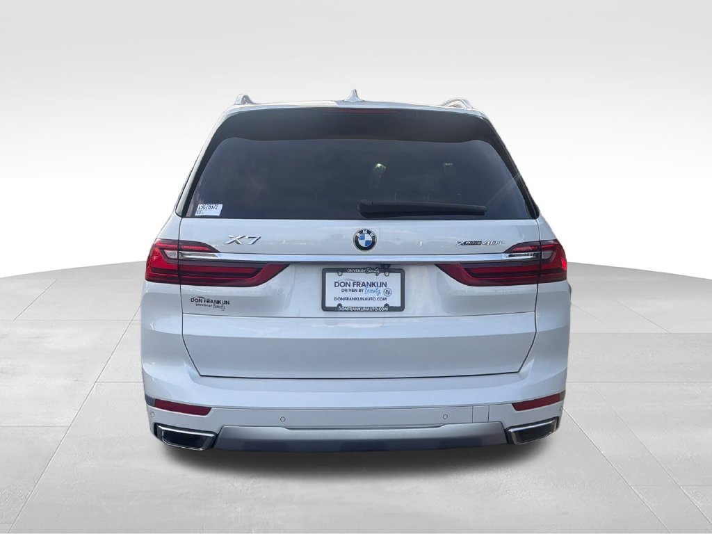 Used 2020 White BMW xDrive40i image 4
