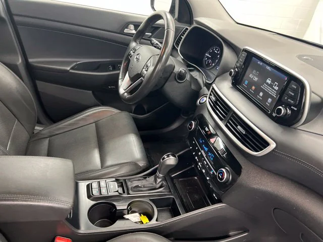 Used 2021 Black Hyundai Limited image 25