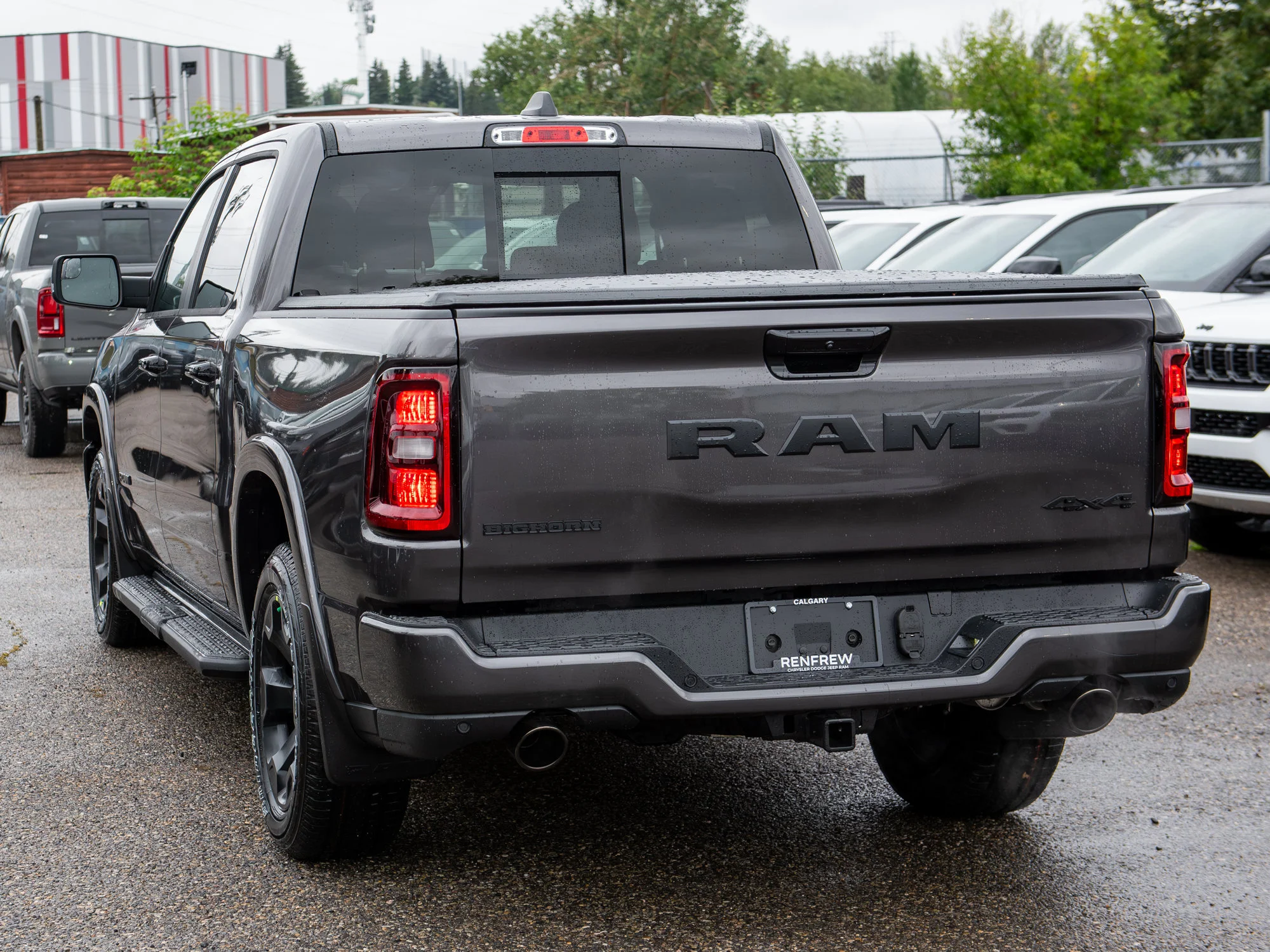 New 2026 Grey RAM Big Horn Night* Crew Cab 4x4, Level 2 Equipment Group, 3.92 Rear Axle image 4