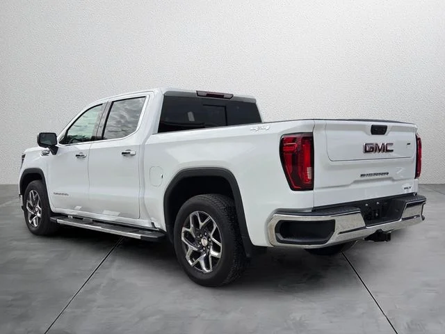 Used 2024 White GMC SLT image 3