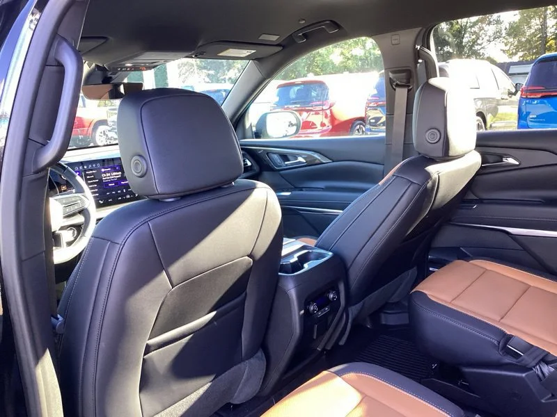 2027 Chevrolet Traverse Z71 - Photo 20