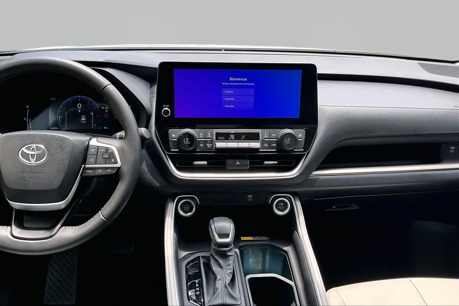 Used 2024 Wind Chill Pearl Toyota XLE image 7