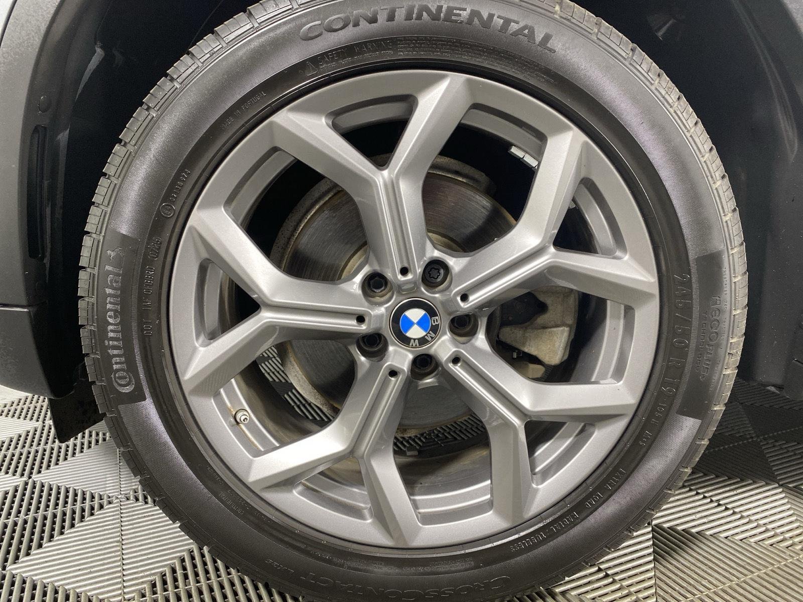 Used 2023 Skyscraper Gray Metallic BMW xDrive30i image 12
