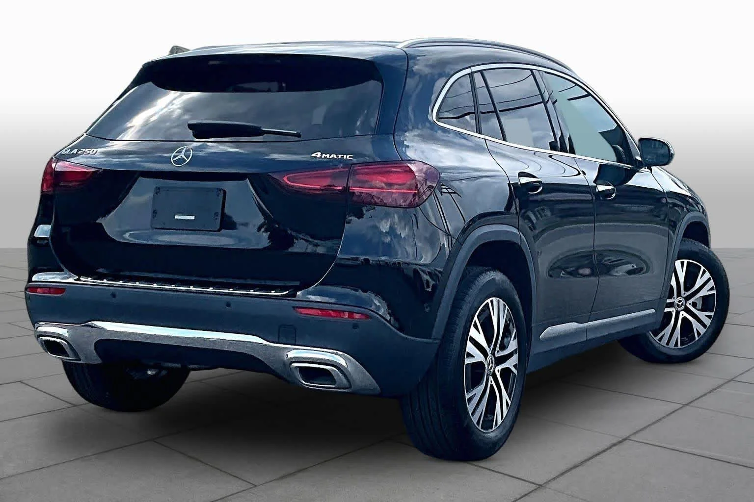 New 2026 Night Black Mercedes-Benz GLA 250 image 13