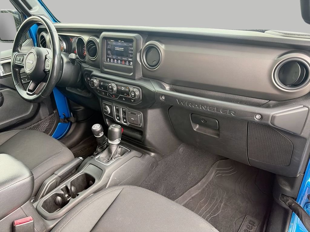 Used 2022 Blue Jeep Willys image 9