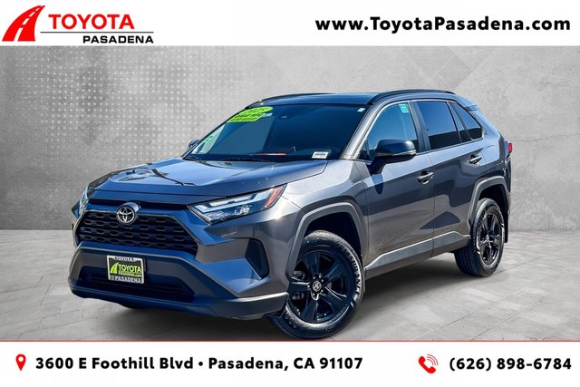 2025 TOYOTA TRUCK RAV4 XLE