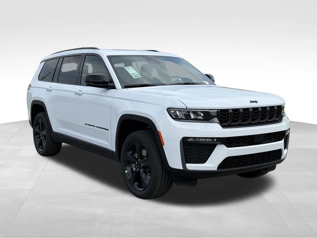 New 2026 Bright White Clear-Coat Exterior Paint Jeep Limited image 8