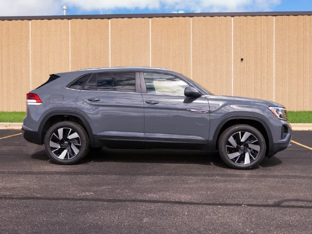 New 2026 Gray Volkswagen SE w/Technology image 10