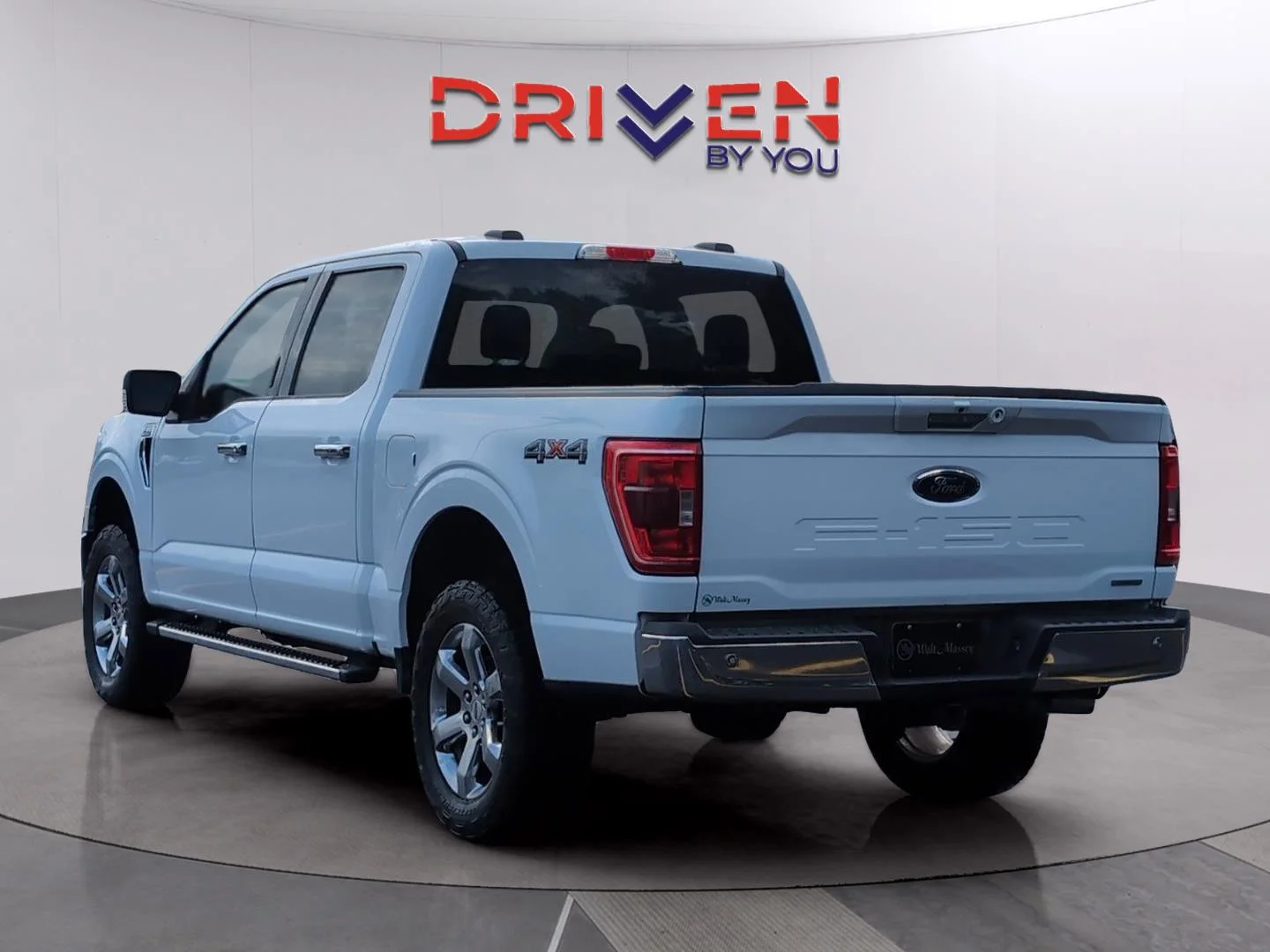 Used 2021 Oxford White Ford XLT image 3