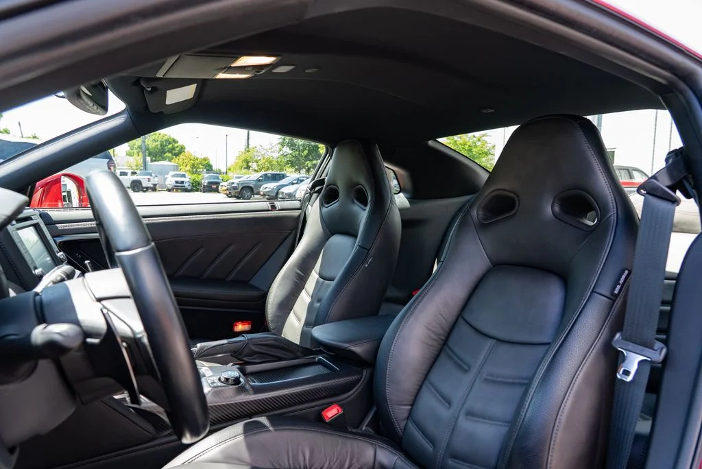 Used 2020 Red Nissan Premium image 21