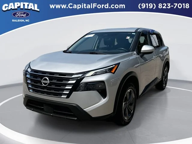 Used 2025 Silver Nissan SV image 1