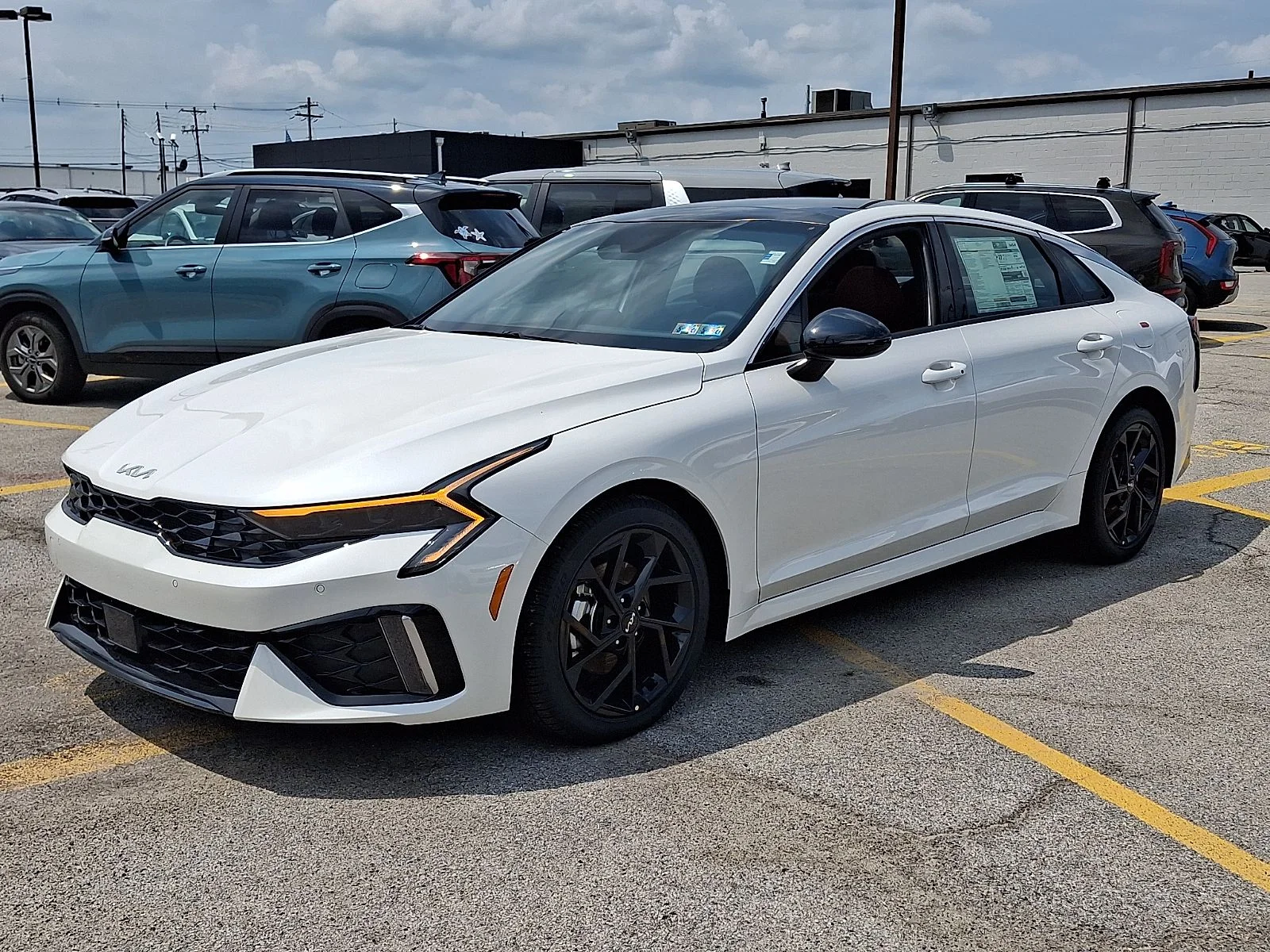New 2026 White Kia GT-Line image 5