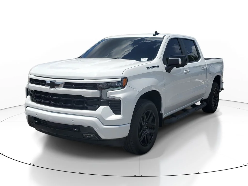 Used 2026 White Chevrolet RST image 3
